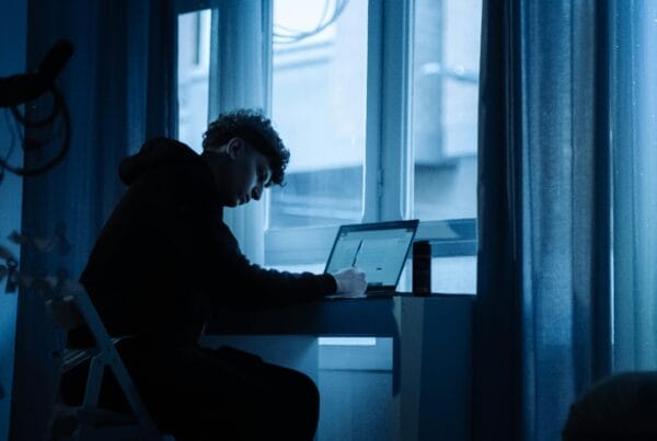 student using grammarly